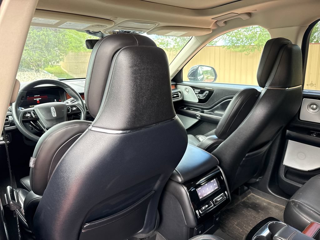 Used 2022 Lincoln Aviator Grand Touring w/ Equipment Group 301A AWD/4WD image 22