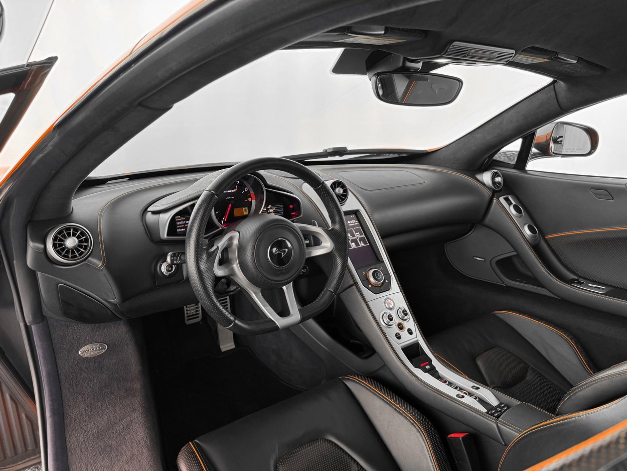 Used 2013 McLaren MP4-12C Coupe image 16