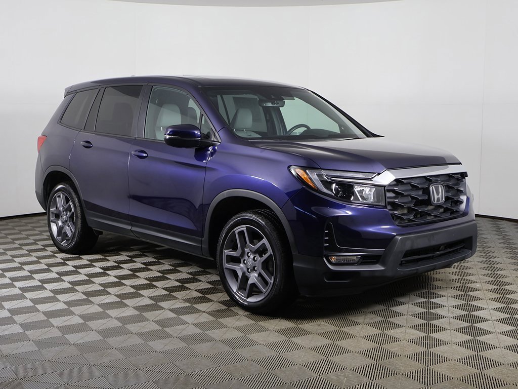 Used 2023 Honda Passport EX-L image 2