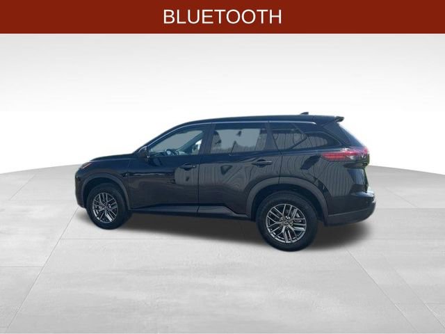 Used 2024 Nissan Rogue S image 4