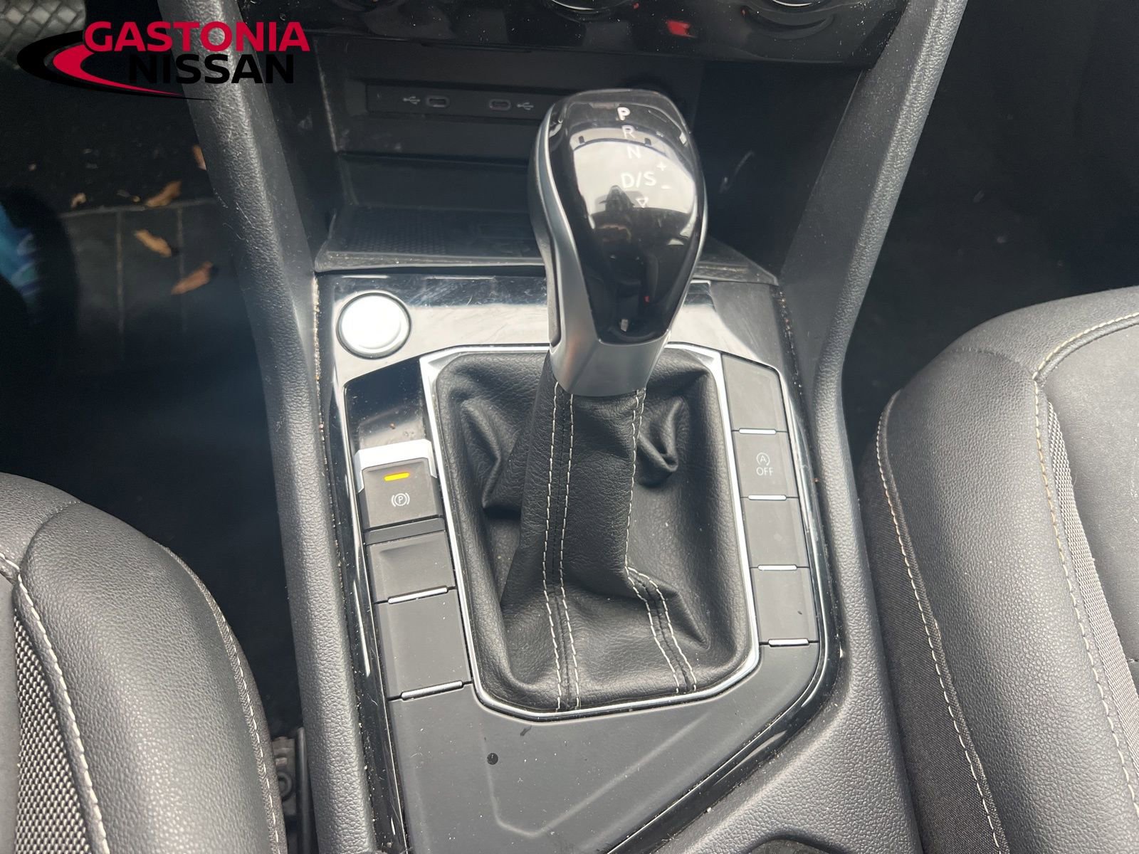 Used 2024 Volkswagen Taos SE image 39