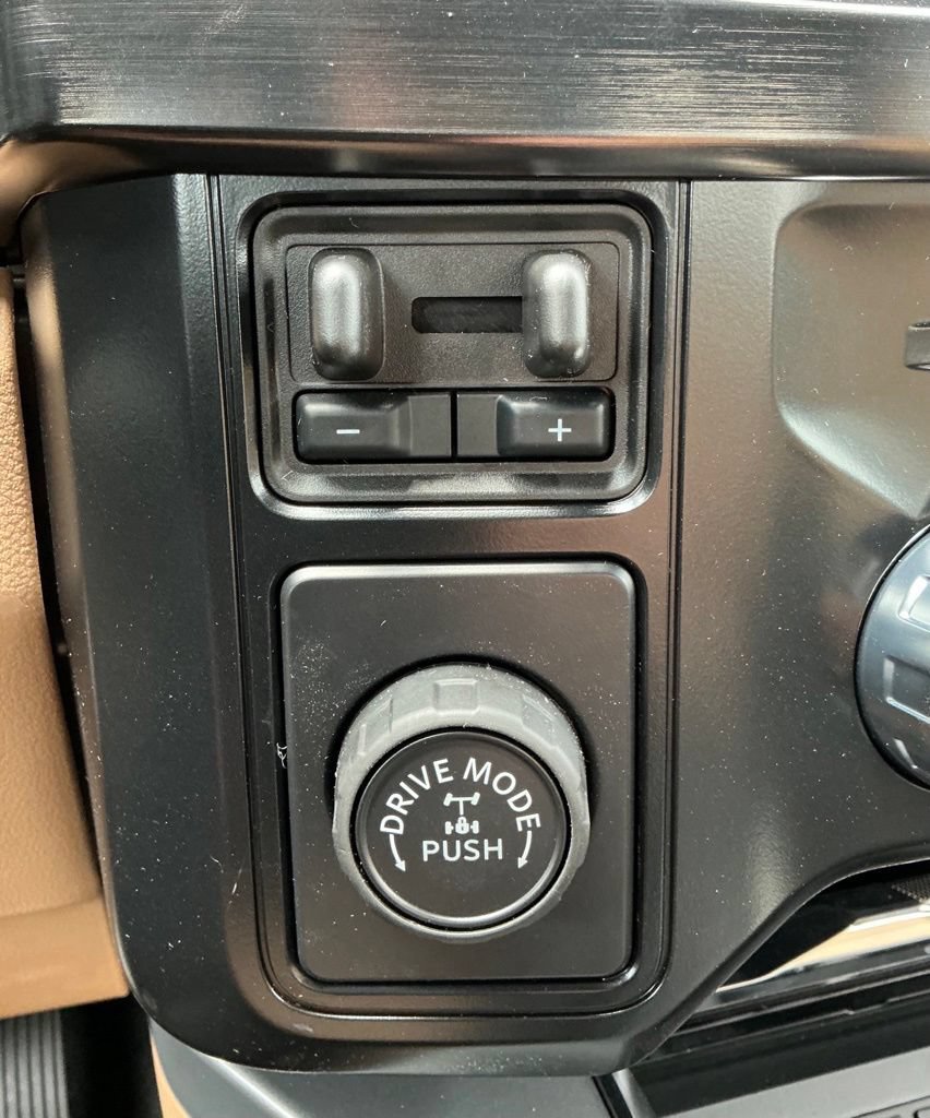 New 2026 Ford F250 Lariat RWD image 42
