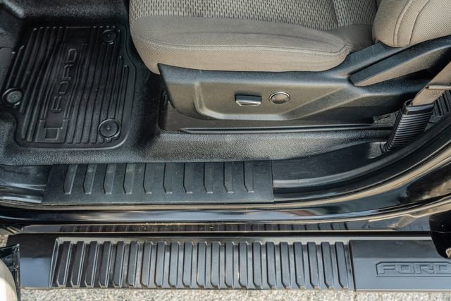 Used 2017 Ford F250 XLT w/ XLT Value Package AWD/4WD image 18