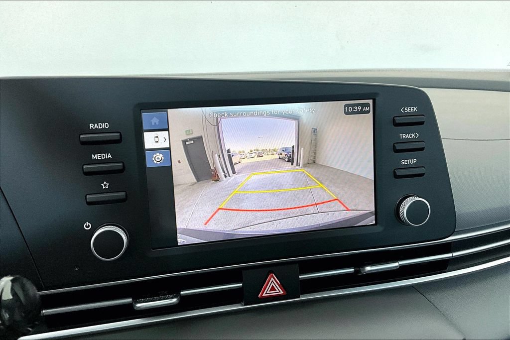 Used 2026 Hyundai Elantra SE FWD image 26