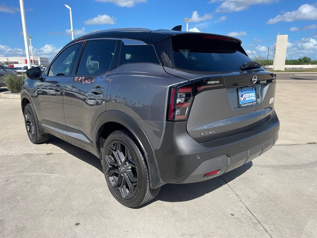 Certified 2025 Nissan Kicks SR FWD image 5