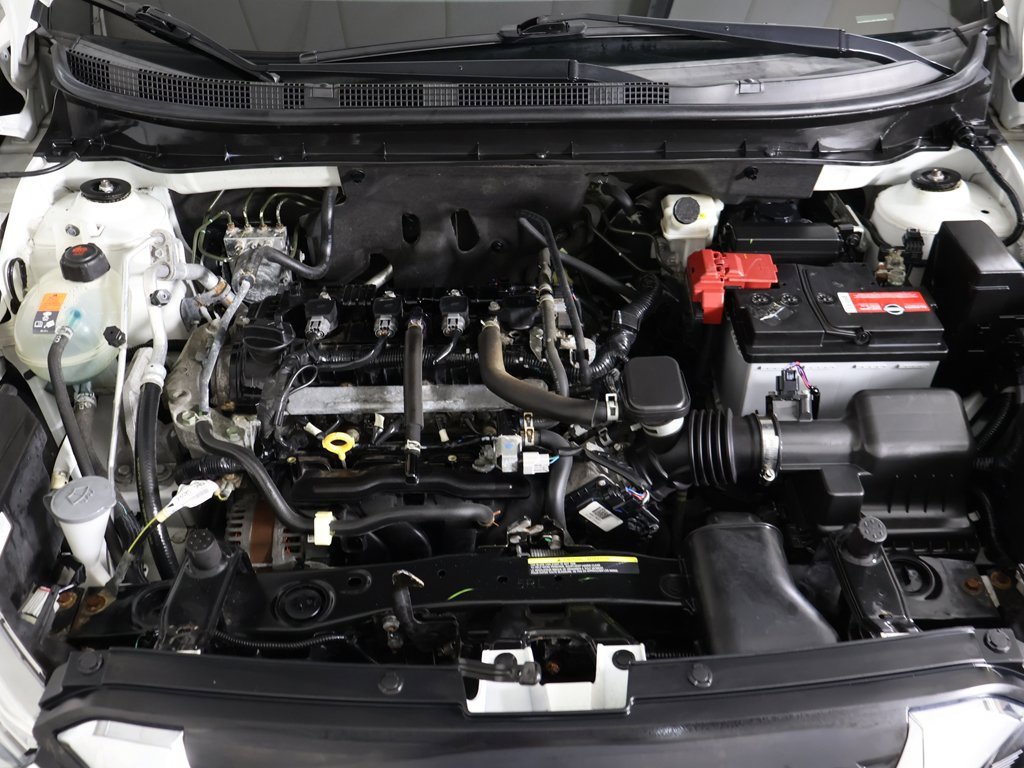 Used 2019 Nissan Kicks SV image 17