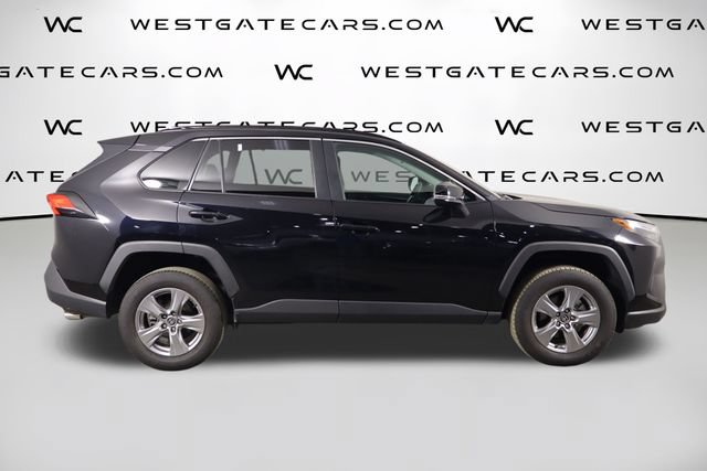 Used 2025 Toyota RAV4 XLE FWD image 43