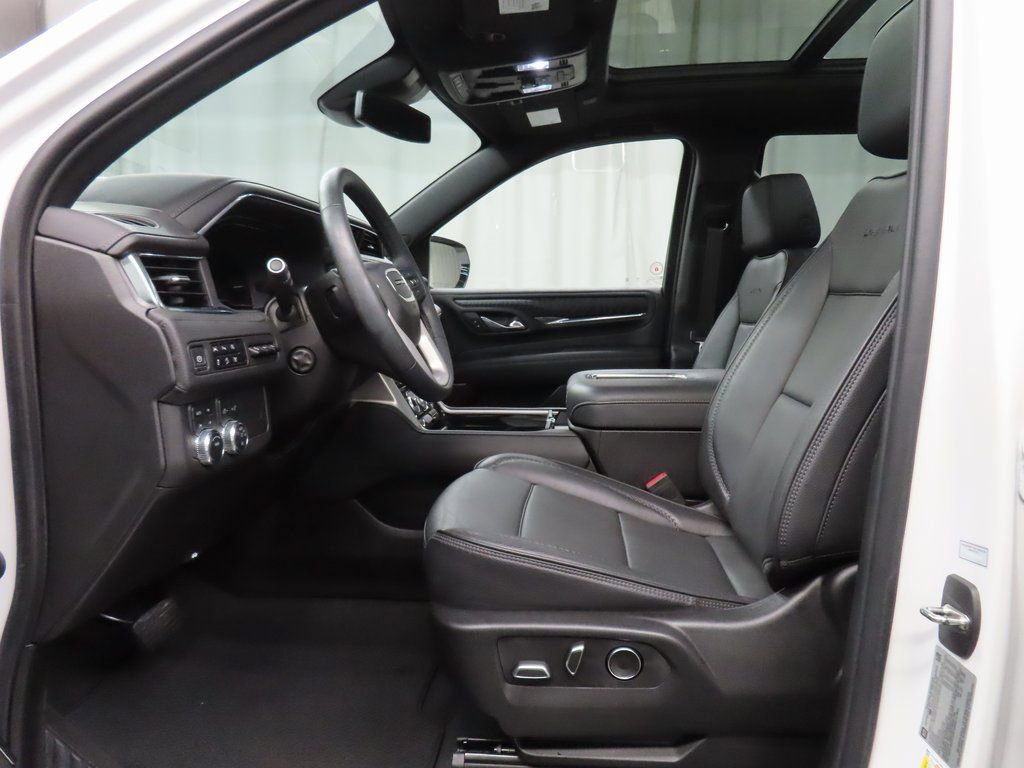 Used 2023 GMC Yukon Denali AWD/4WD image 9