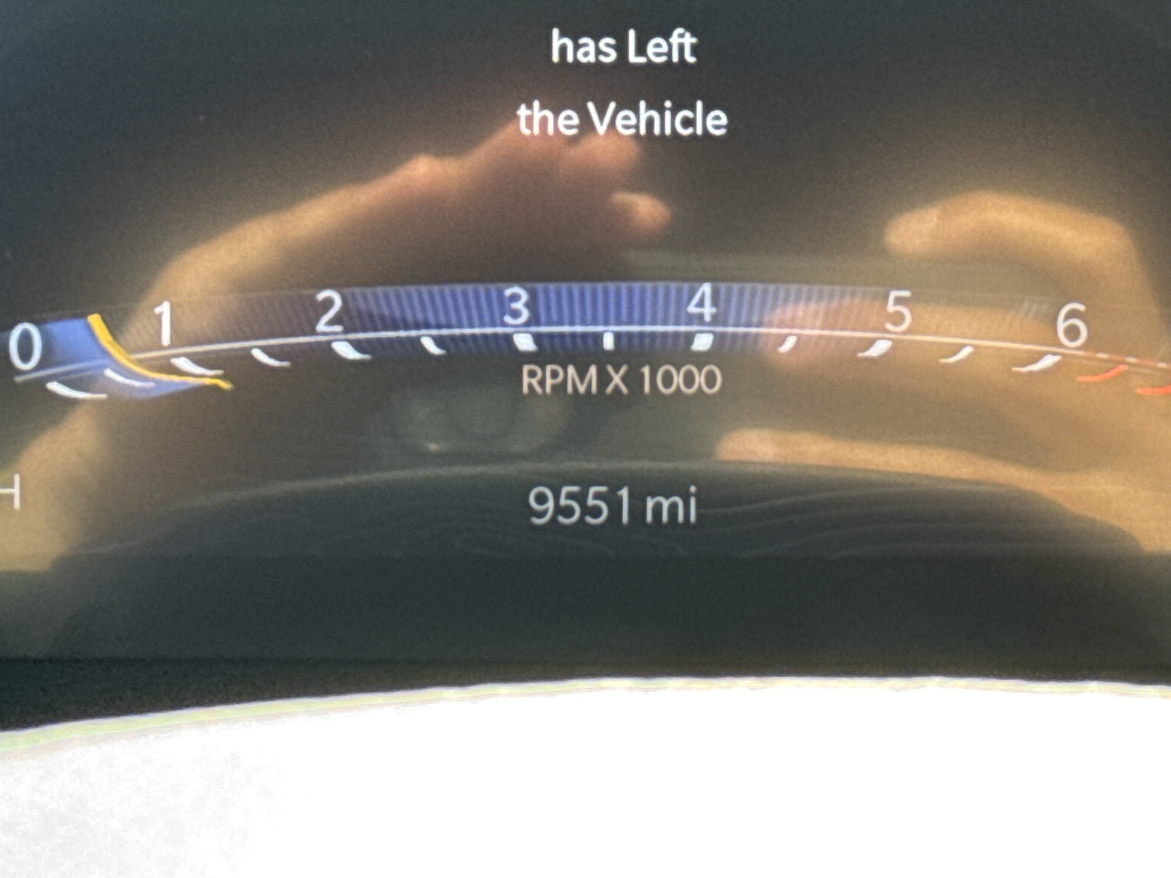 Used 2025 Jeep Grand Cherokee Laredo w/ Luxury Tech Group I image 32