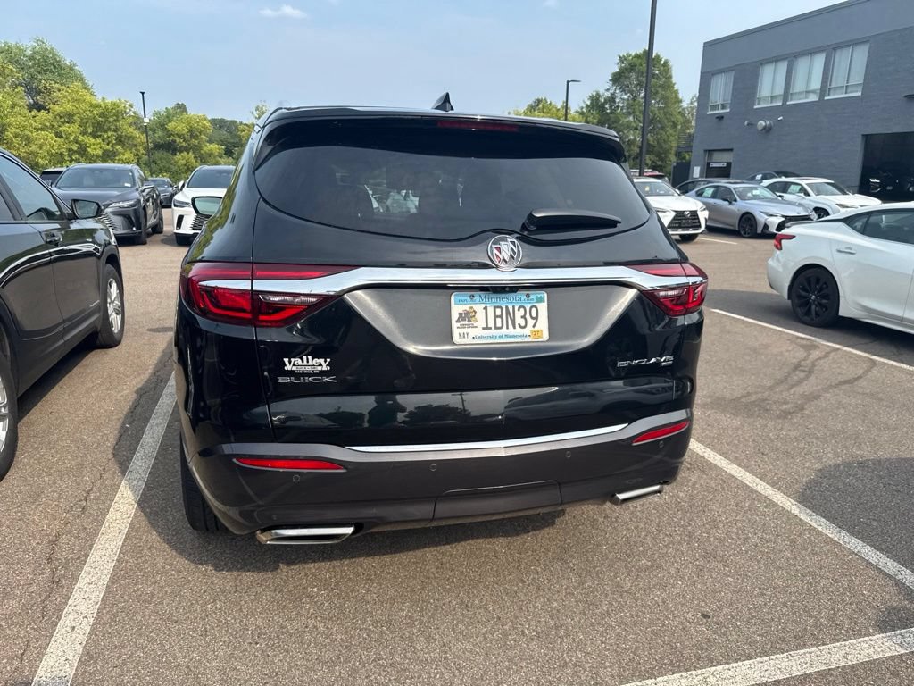 Used 2018 Buick Enclave Avenir w/ Avenir Technology Package AWD/4WD image 29