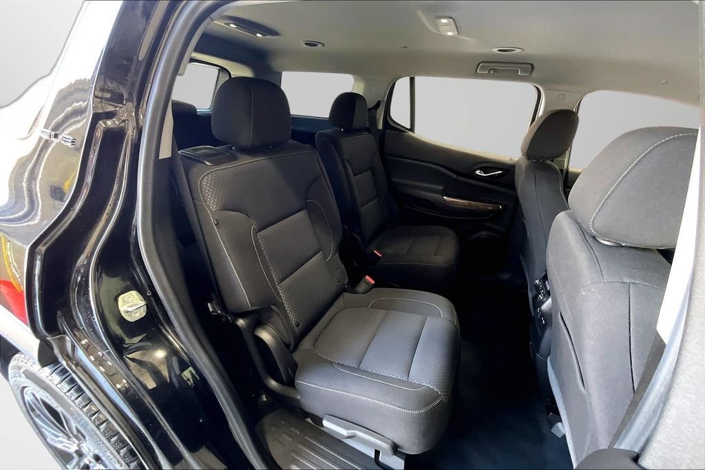 Used 2023 GMC Acadia SLE w/ Driver Convenience Package FWD image 24