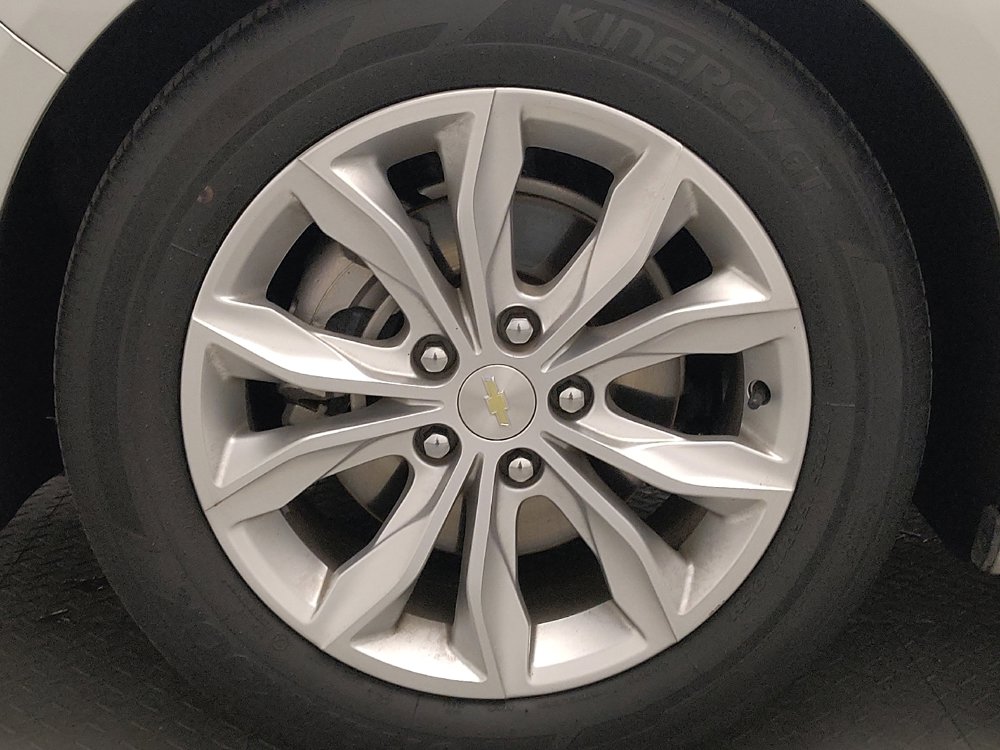 Used 2021 Chevrolet Malibu LT image 31