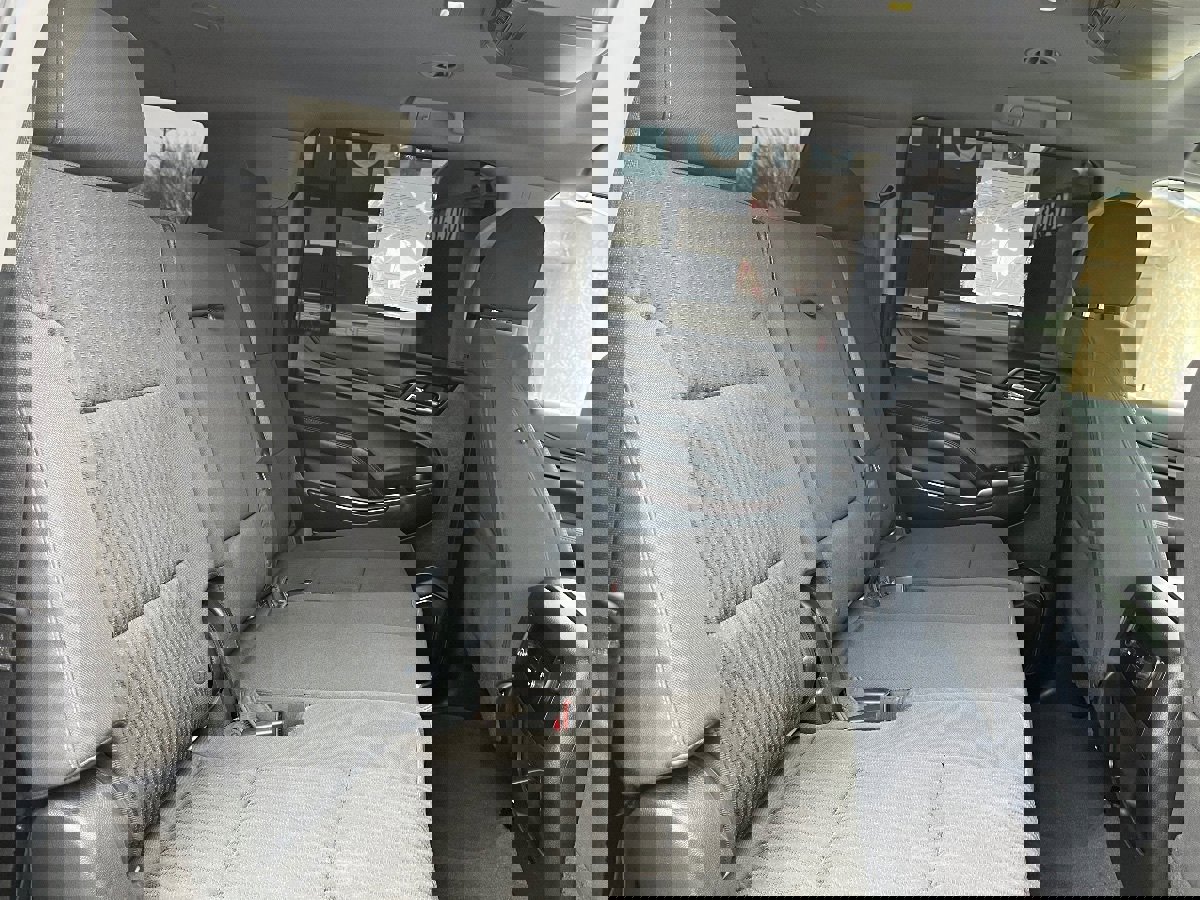 Used 2019 GMC Yukon XL SLE w/ SLE Value Package image 34