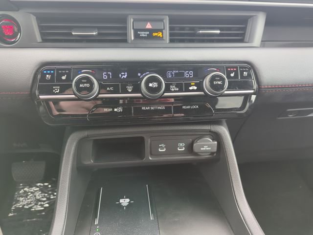 New 2026 Honda Pilot Black Edition image 17