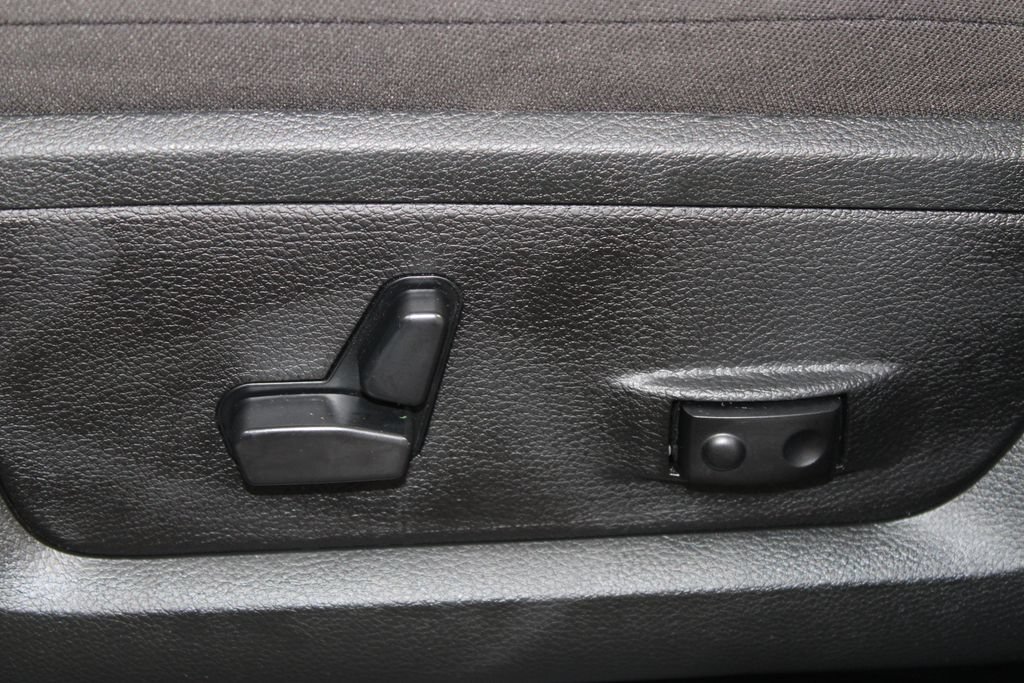 Used 2024 RAM 2500 Big Horn AWD/4WD image 22