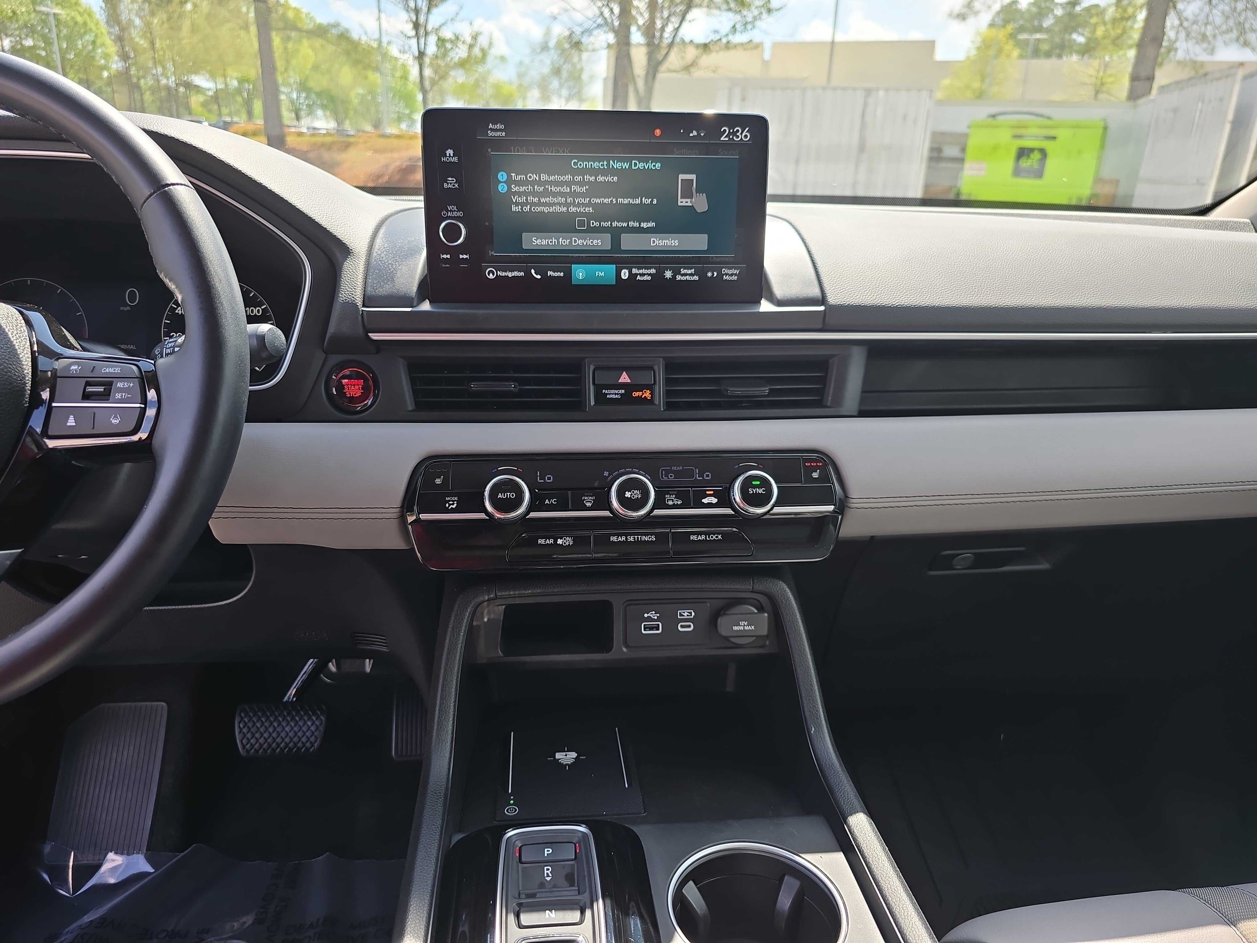 Used 2025 Honda Pilot Touring image 22
