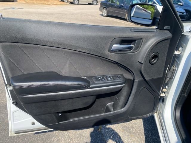 Used 2019 Dodge Charger SXT image 19