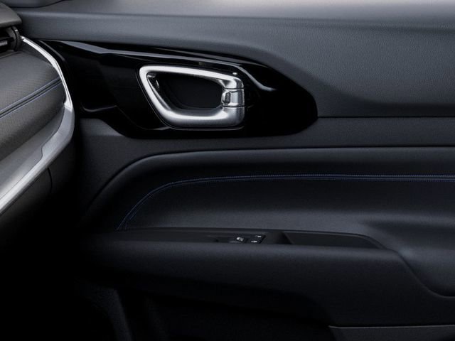 New 2026 Jeep Compass Latitude image 25