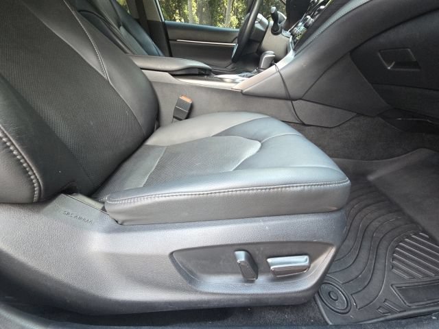 Used 2023 Toyota Camry XLE w/ Navigation Package AWD/4WD image 17