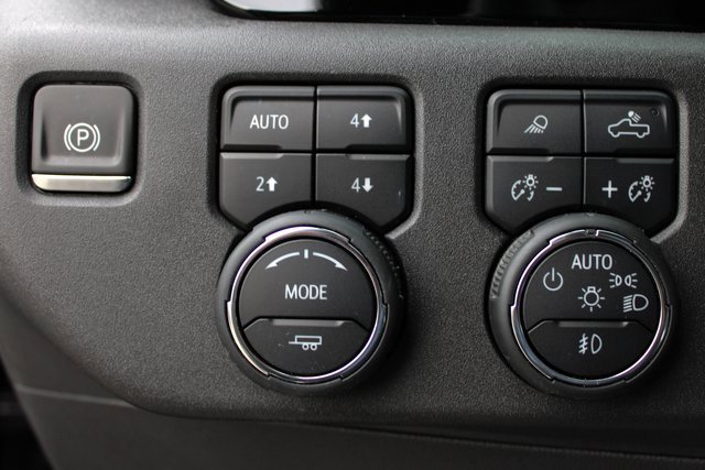 Used 2023 Chevrolet Silverado 1500 High Country w/ Max Trailering Package image 16