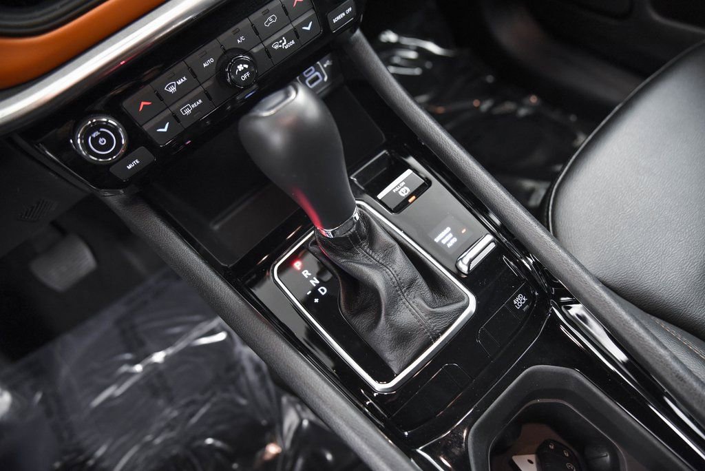 Used 2024 Jeep Compass Limited image 22