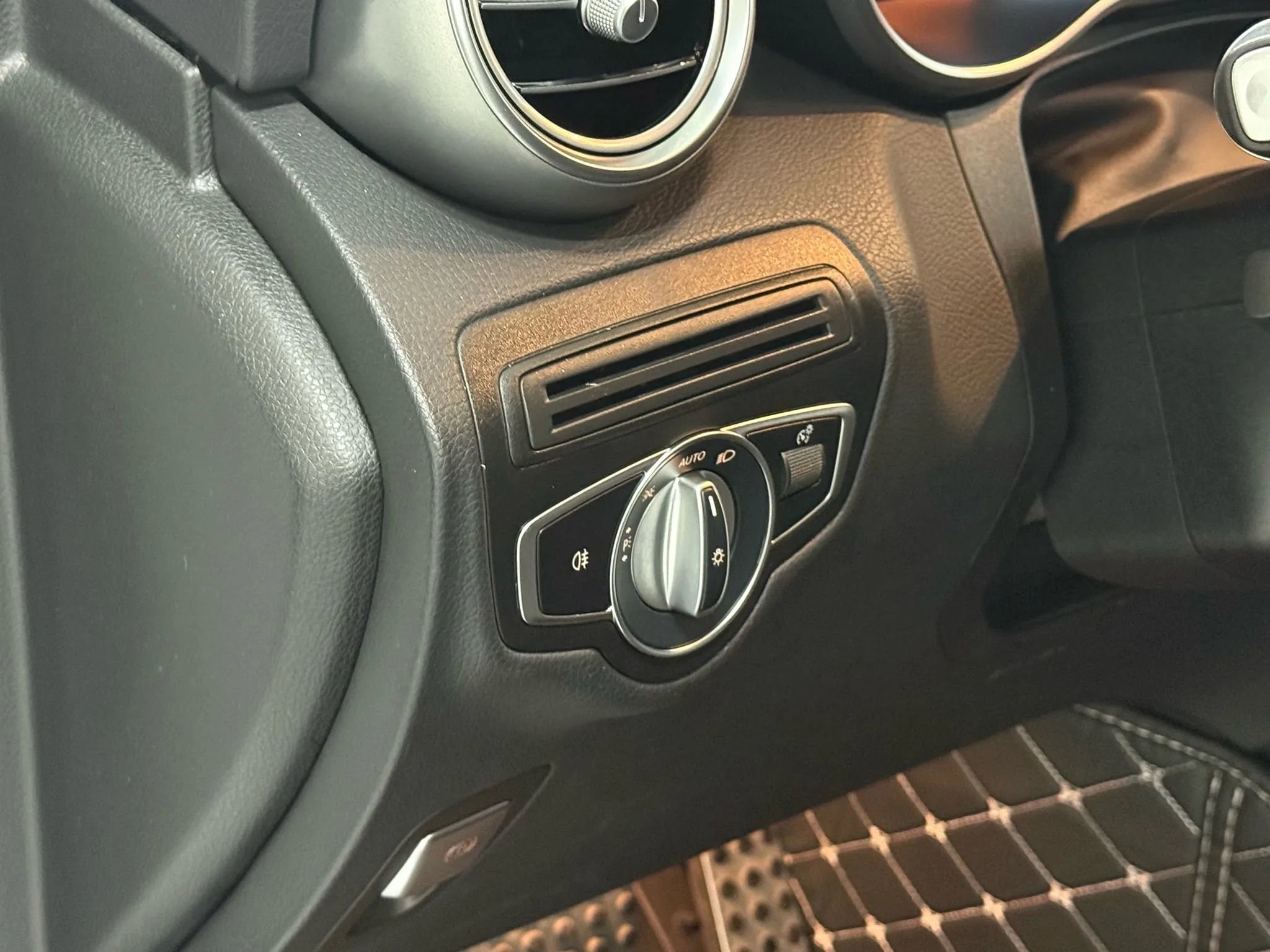 Used 2021 Mercedes-Benz GLC 63 AMG 4MATIC Coupe w/ AMG Night Package image 28