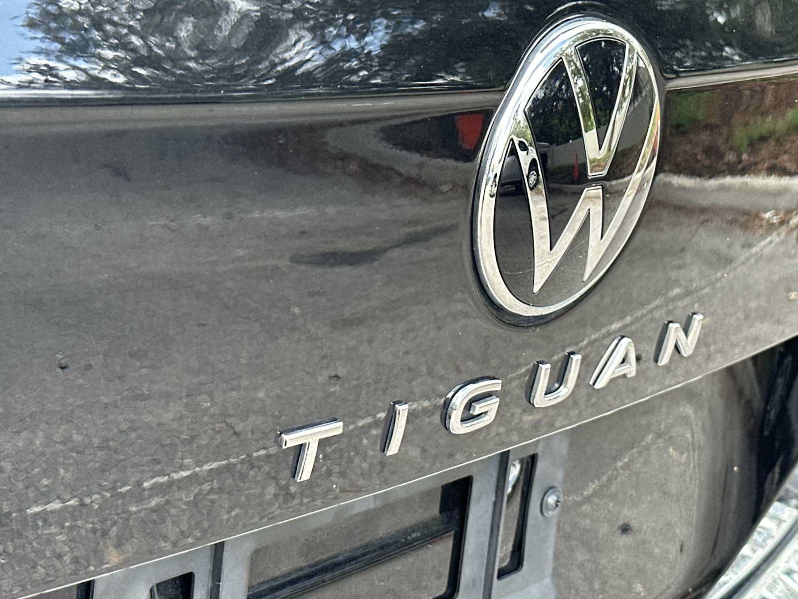 Used 2023 Volkswagen Tiguan SE FWD image 11