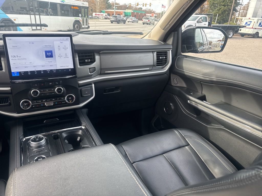 Certified 2024 Ford Expedition Max XLT image 13
