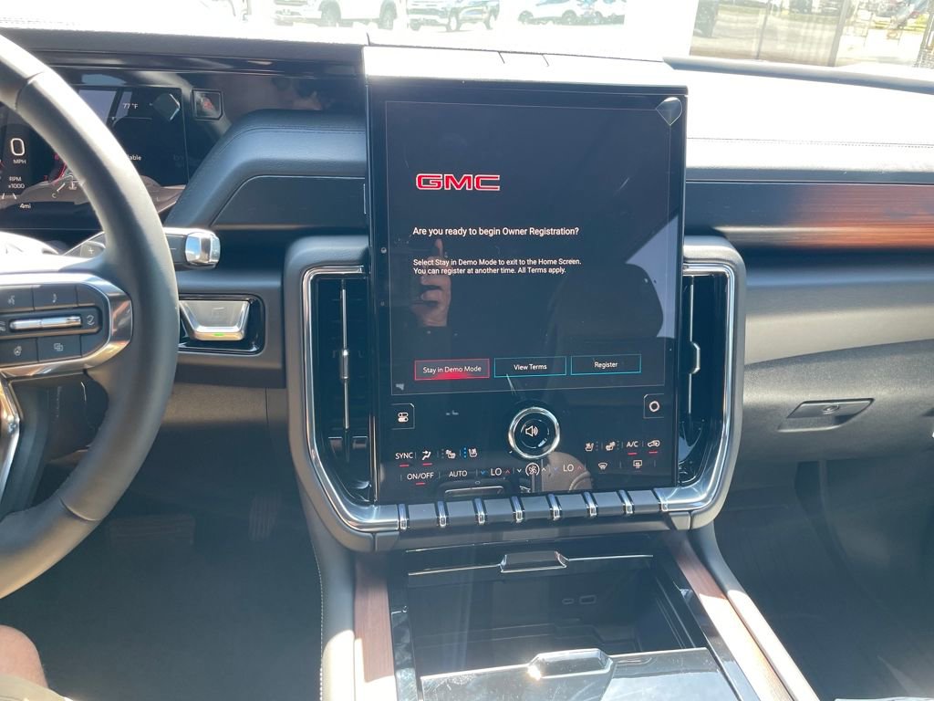 New 2026 GMC Yukon Denali w/ Sun & Power Step Package image 17