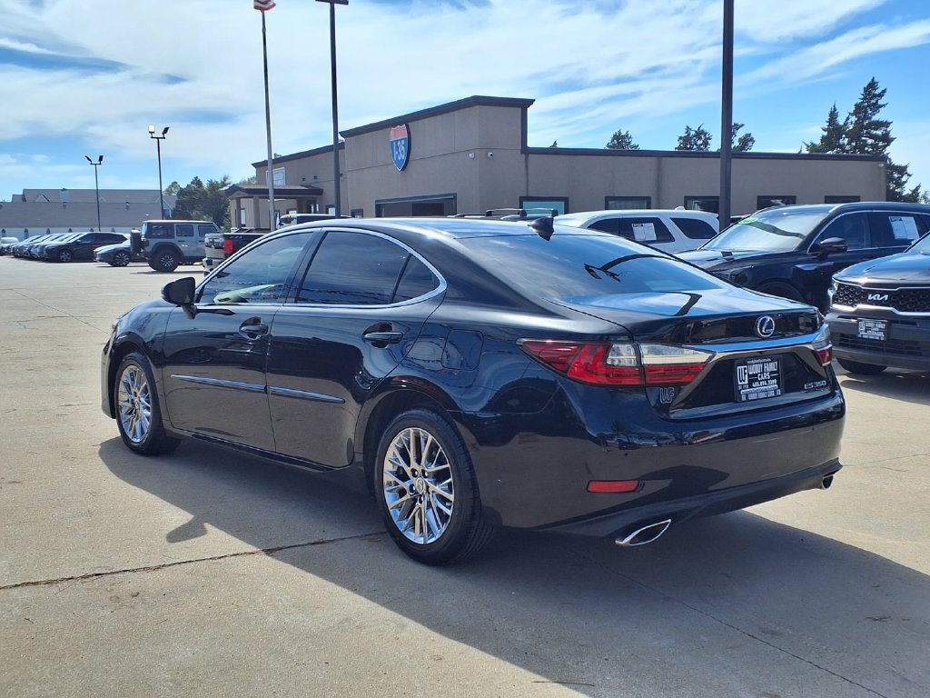 Used 2016 Lexus ES 350 w/ Luxury Package w/Wood Trim FWD image 20