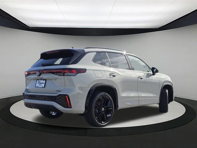 New 2026 Volkswagen Tiguan SE R-Line image 7