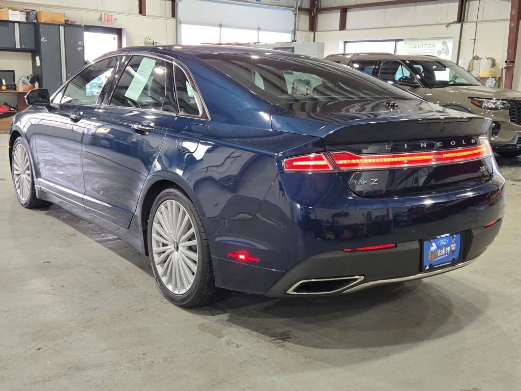Used 2017 Lincoln MKZ Reserve image 18