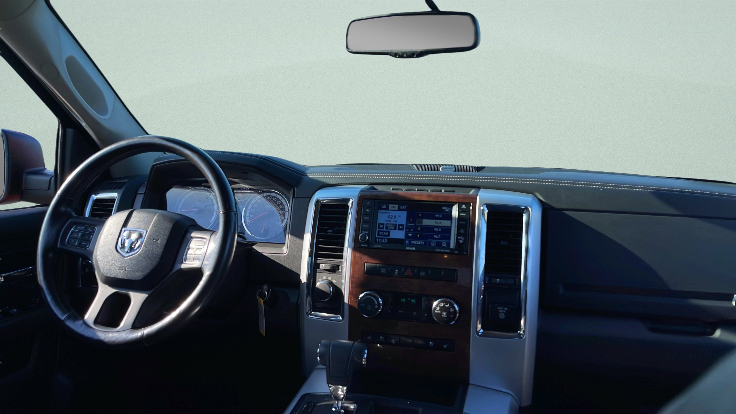 Used 2012 RAM 1500 Laramie image 24