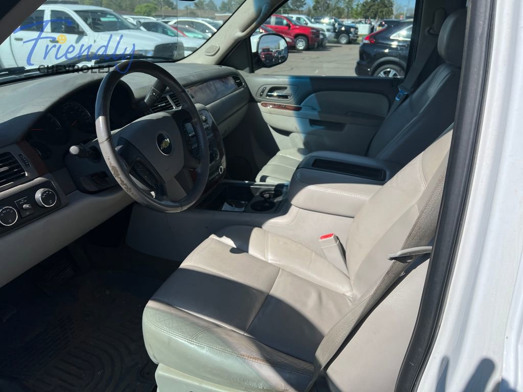 Used 2011 Chevrolet Silverado 1500 LTZ w/ LTZ Plus Package AWD/4WD image 6