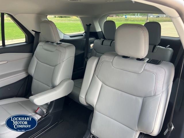 New 2026 Ford Explorer Active image 17