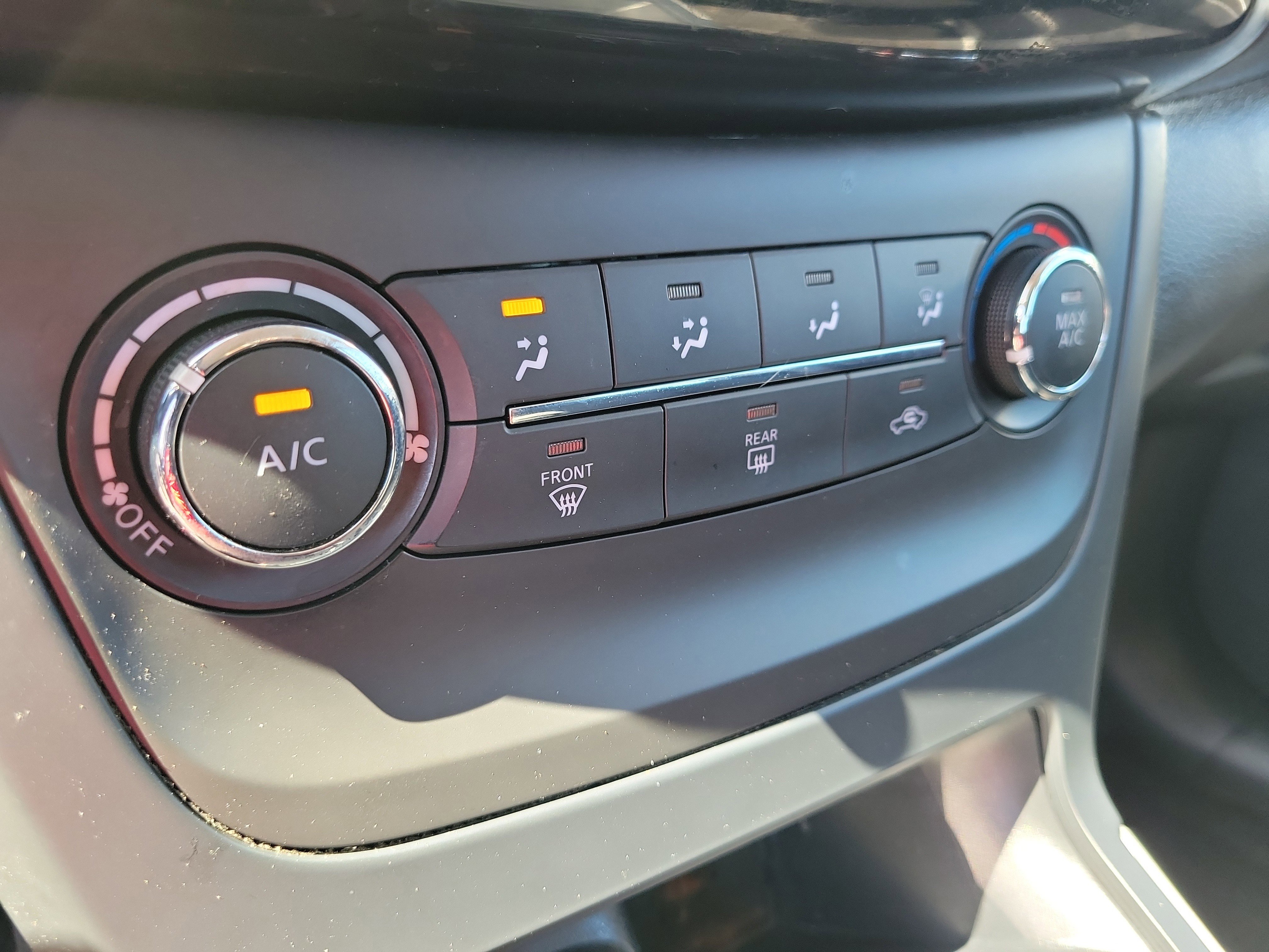 Used 2019 Nissan Sentra S FWD image 26
