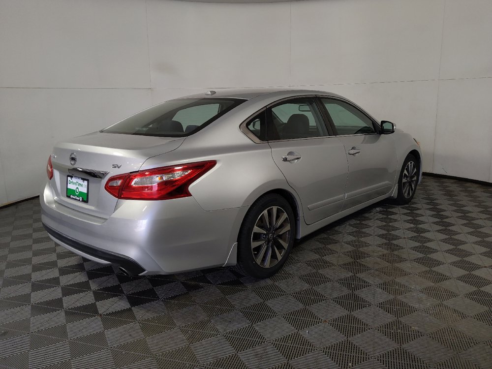 Used 2017 Nissan Altima 2.5 SV w/ Convenience Package FWD image 9