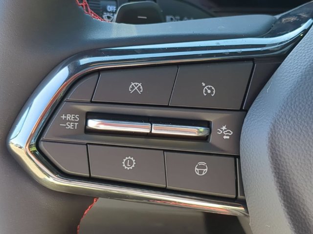 New 2027 Chevrolet Traverse RS AWD/4WD image 18