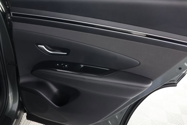 Certified 2024 Hyundai Tucson Limited AWD/4WD image 28