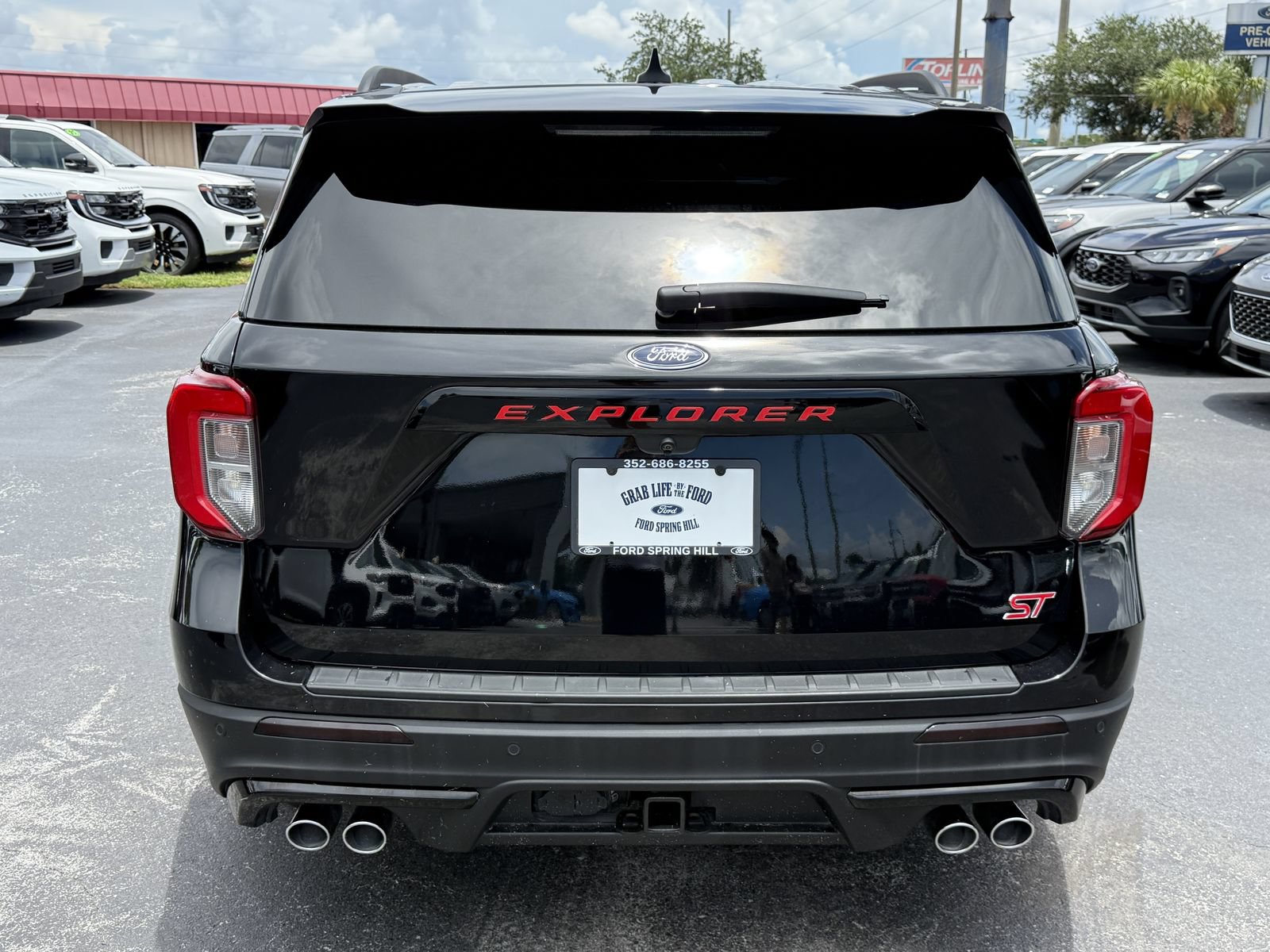 Certified 2022 Ford Explorer ST w/ Equipment Group 401A AWD/4WD image 6