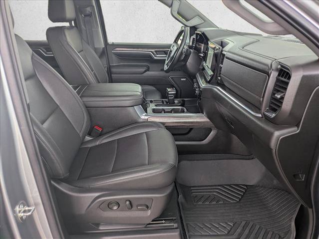Used 2024 Chevrolet Silverado 1500 LTZ AWD/4WD image 20