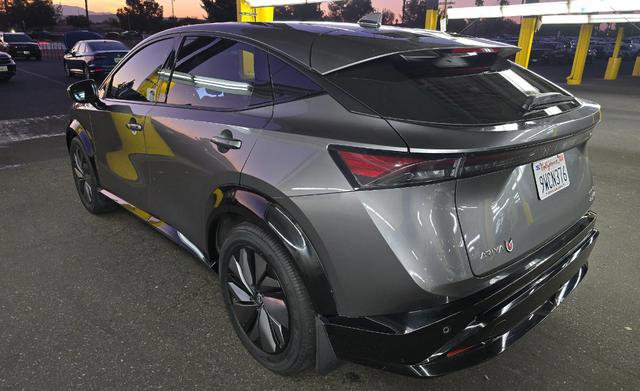 Used 2023 Nissan Ariya AWD image 4
