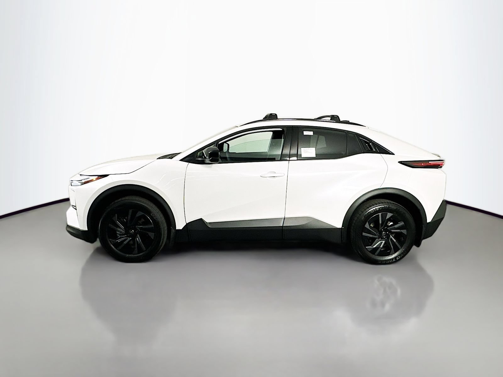 New 2026 Toyota C-HR AWD/4WD image 4