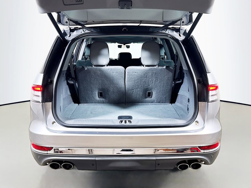 Used 2020 Lincoln Aviator Reserve w/ Equipment Group 201A image 26