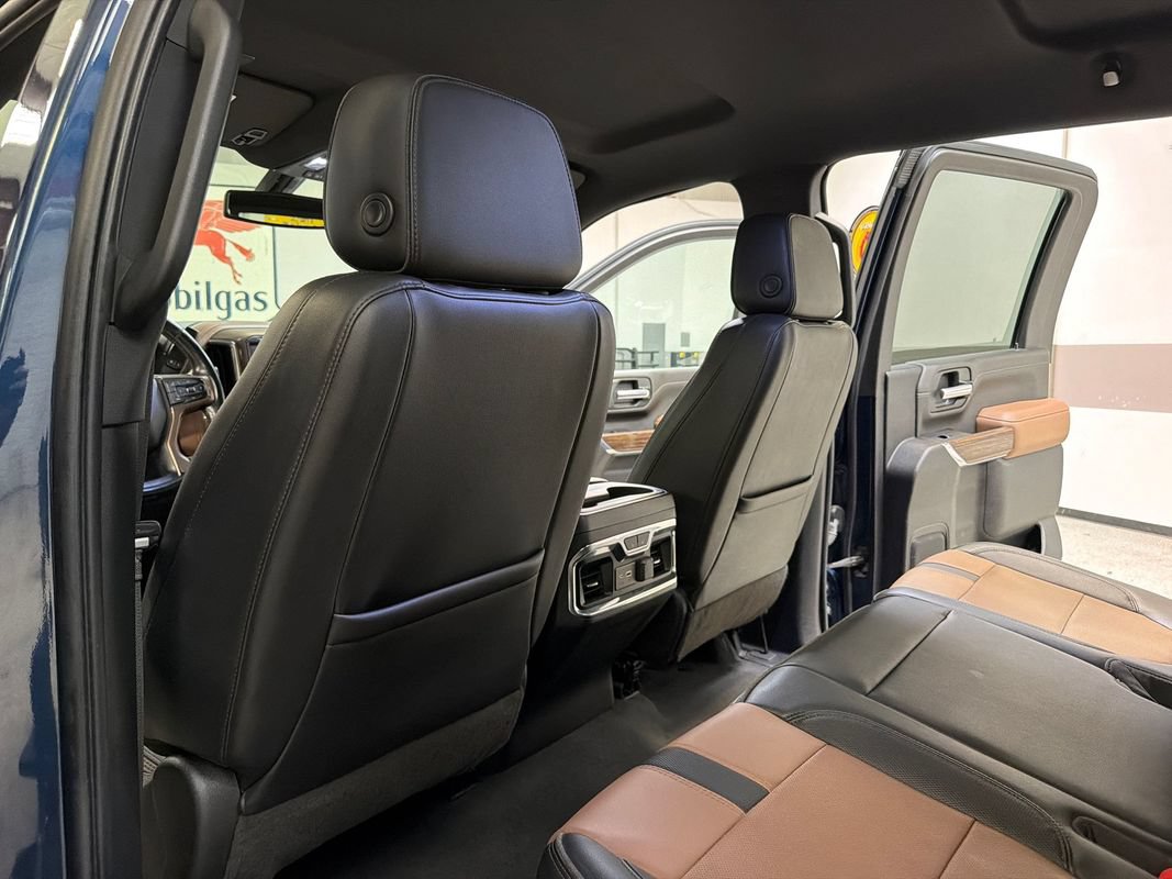 Used 2023 Chevrolet Silverado 2500 High Country AWD/4WD image 34