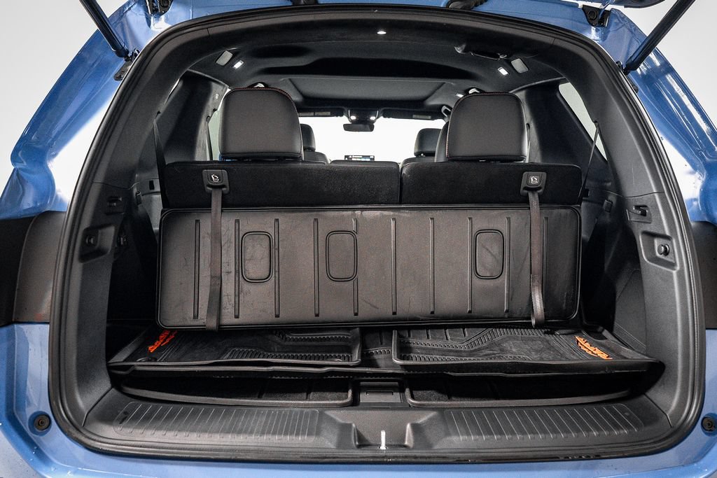 Used 2025 Honda Pilot TrailSport image 38