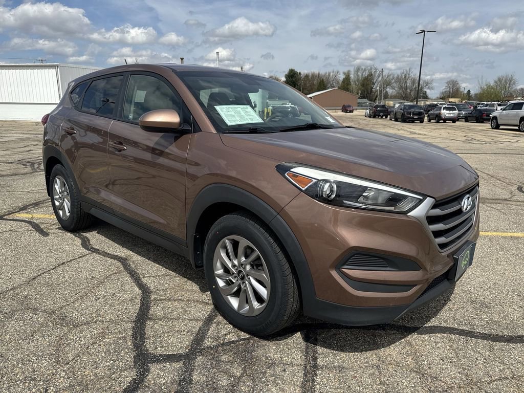 Used 2017 Hyundai Tucson SE FWD image 2