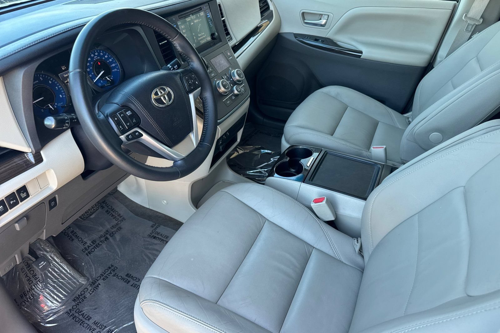 Certified 2016 Toyota Sienna XLE w/ XLE Navigation Package FWD image 12