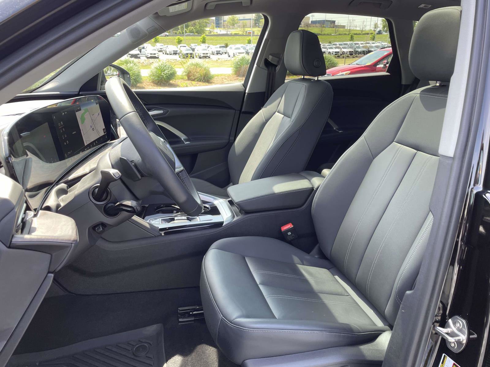 Used 2025 Audi Q5 Premium Plus w/ Premium Plus image 17