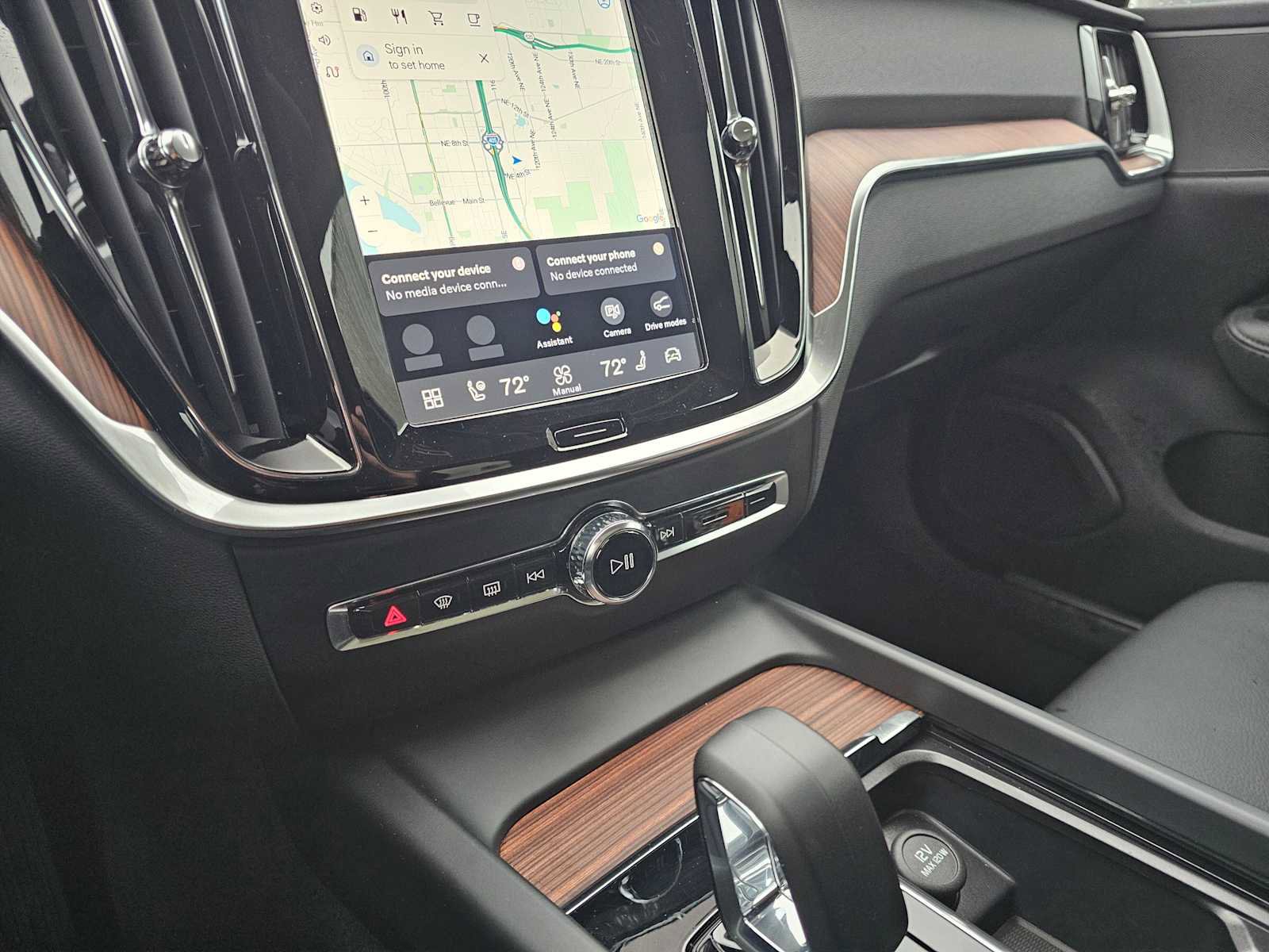 Certified 2025 Volvo V60 B5 Cross Country Plus image 27